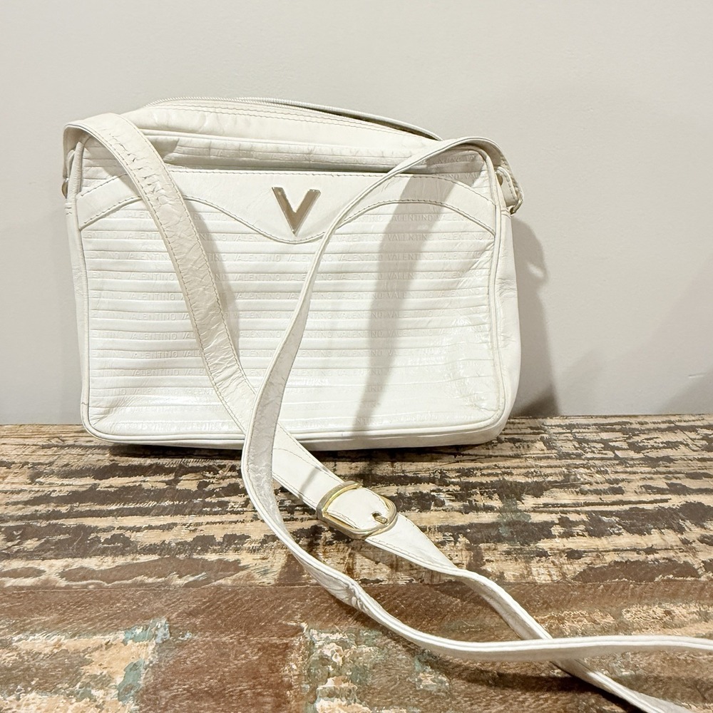 VTG Mario Valentino Shoulder Bag V White Leather -Authentic Purse Vintage